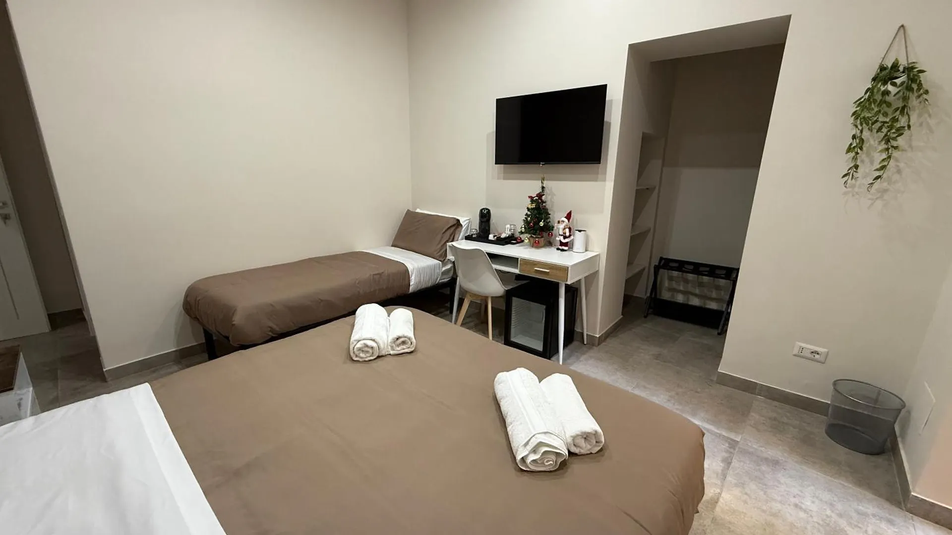 Bed & Breakfast Stay In Naples - Arenaccia 211 Rooms And Suite Italy